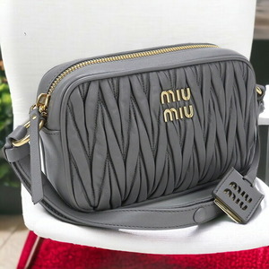 中古 ミュウミュウ 斜め掛け ショルダーバッグ レディース ブランド MIUMIU(OUTLET) マテラッセ ショルダーバッグ レザー 5BH118