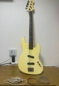 FERNANDES エレキベース BASS ●現状品 音出し動作未確認 ソフトケース付き