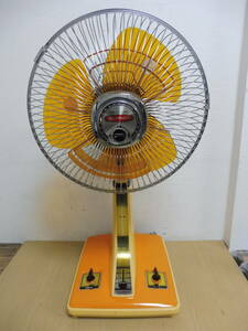 [6053/T8A]HITACHI Hitachi electric fan .. manner H-30FWL orange color Showa Retro that time thing antique Vintage used present condition goods operation verification ending 