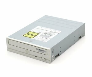 *PLEXTOR PLEXWRITER PX-W5224TA считывание и запись рабочее состояние подтверждено ATAPI подключение встроенный для 52/24/52 скоростей CD-RW Drive 