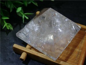 AAA級天然水晶ピラミッド179B8-50B02b