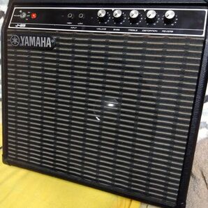 ギターアンプ YAMAHA　J-25 根強い人気名機動作品　使用してます、夏だバンドに使えます、