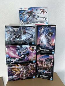 新品★劇場版公開記念デスティニーガンダムSpecII＋ライジングフリーダム＋ライジング＋ギャンシュトローム＋マイティーストライク