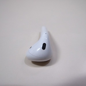 Apple純正 AirPods 第2世代 MV7N2J/A 右 イヤホン 右耳のみ A2032 [R]の画像4