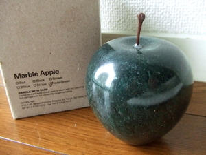  new goods * marble Mable APPLE marble Apple * paper weight green LARGE objet d'art .. apple apple ornament interior man front green Northern Europe Vintage 