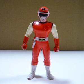 [管00]【送料無料】ソフビ レッドフラッシュ 1986 約12cm 超新星フラッシュマン 人形 スーパー戦隊 フィギュア 特撮 バンダイ