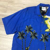 【送料無料】Thums Upレーヨン100%アロハシャツ青総柄　メンズLサイズ　ハワイアン半袖シャツサムズアップ_画像2