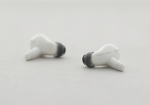  прекрасный товар обычная цена 560000 иен Panasonic обе уголок слуховой аппарат заряжающийся WH-G35 panasonic