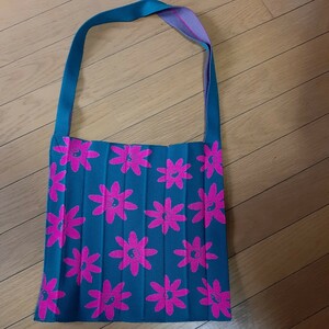 ★値下げ↓★送料込み★＊KNT365＊Knitty/Flower/Pink