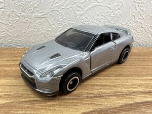 トミカ 日産 GT-R 