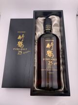 ★未開栓★ 古酒 NIKKA WHISKY 竹鶴 PURE MALT 25 YEARS OLD ニッカ ウイスキー ピュアモルト 箱付 700ml 43% 【S81235-678】_画像2