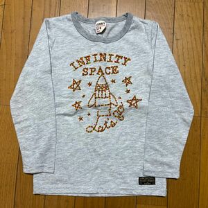 長袖Tシャツ