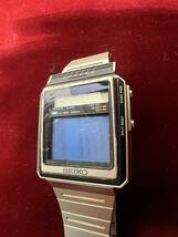 4棚018 SEIKO テレビ付き腕時計 T001-5000 テレビウォッチ 稼働品 クオーツ デジタル TV WATCH セイコー 現状品_画像3