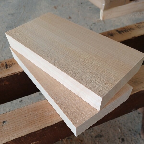 B-1653【25.8×12.6×3.5cm】国産ひのき　板　2枚セット　まな板　テーブル　棚板　看板　一枚板　無垢材　桧　檜　DIY