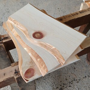 C-1793 　国産ひのき　耳付節板　3枚セット　テーブル　棚板　看板　一枚板　無垢材　桧　檜　DIY