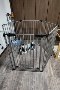 北海道手渡し限定 ペットサークル 中型犬、大型犬用 ２基あります。