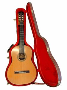 [ редкий товар ]YAMAHA GC-30B. мыс превосходящий line . мыс модель 1977 год производства Vintage гитара Yamaha . мыс звук классическая гитара жесткий чехол есть 