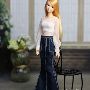 人形服msdr-24-165 ロング丈 タイトスカートと白いバルーンスリーブ 長袖tトップス（momoko/ジェニーなど1/6人形用）の画像2