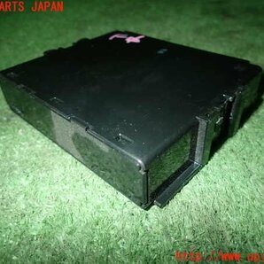 1UPJ-96256146]ハイエースバン200系(KDH201V)コンピューター1 中古の画像3