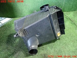 1UPJ-99872560] Renault * Kangoo (KWH5F1) air cleaner box used 