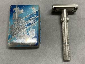 5＃D/4465　Gillette ゴールド ジレット 髭剃り ビンテージ アンティーク レトロ カミソリ　箱付き　現状/未確認　60サイズ