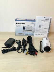 ◯パナソニック Panasonic HC-V300M デジタルハイビジョンビデオカメラ ホワイトカラー 通電確認済み