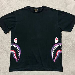 A BATHING APE BAPE KAWS SIDE SHARK tee tシャツ PURPLE CAMO 迷彩　2XL XXL 黒　ブラック　sta BABY MILO 