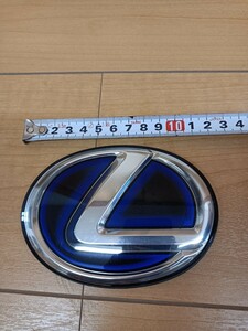  Lexus emblem used 
