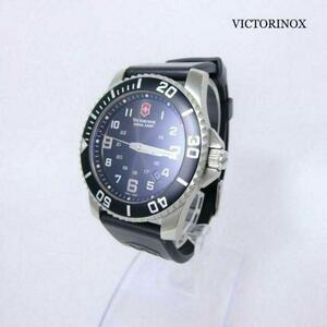 極美品 VICTORINOX ビクトリノックス スイスアーミー 24135 クオーツ 黒文字盤 アナログ 腕時計 ウォッチ 3針 カレンダー 100M防水