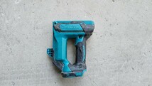 makita マキタ 18V　充電式 面木釘打　FN350D ハウジング_画像1