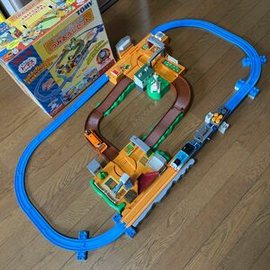 トーマス&テレンスのつみおろしセット　プラレール