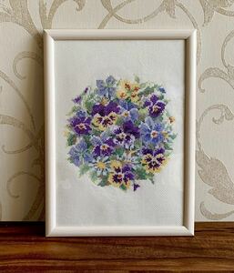  Cross stitch embroidery final product interior hand made Cross stitch frame entering pansy flower gardening round pansy embroidery 