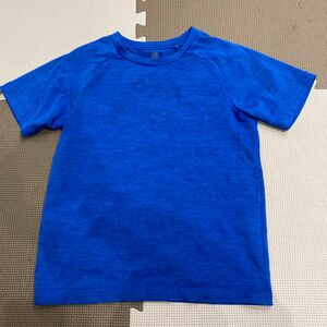 UNIQLO ユニクロ　Tシャツ　青色　ブルー　メッシュTシャツ　130㎝