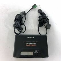 SONY　WALKMAN WM-F702 RM-77E　ソニー　ウォークマン　ラジカセ　ラジオ　カセットテープ　プレーヤー　イヤホン　ブラック　黒_画像1