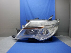 セレナ　C26　後期　左ヘッドライト　LED　100-23683　Y　（Z364）