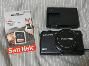 【状態良好】OLYMPUS デジタルカメラ XZ-1 ブラック 1000万画素 1/1.63型高感度CCD 大口径F1.8