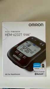 オムロン 手首式血圧計 HEM-6232T