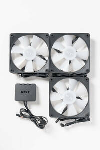  unused [NZXT]F120 RGB Core fan 120mm x 3 + RGB controller 