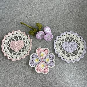  hand made small morning face Heart. Coaster set lacework 