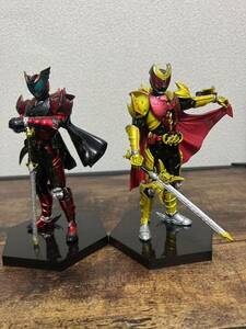 DXF 仮面ライダーキバ　ダークキバ　2体セット