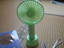 コンパクトハンディ　ミニファン　Compact　handy mini fan 　薄緑色　GREEN_画像4