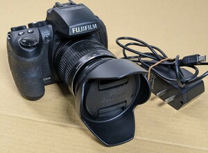 フジフィルム　ファインピクス　ＨＳ30 EXR デジタルカメラ　充電アダプター付　可動