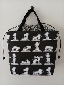 ★snoopy*ヨガ*巾着トート*保冷*大きめ ランチバッグ*スヌーピー *お弁当袋 * ハンドメイド♪