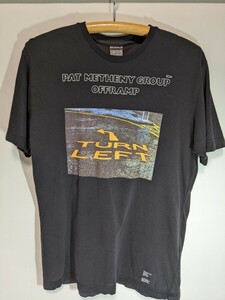 公式Tシャツ PAT METHENY GROUP OFFRAMP TURN LEFT Tシャツ ECM records sizeM パットメセニー オフランプ ジャズ jazz ユニクロ UNIQLO