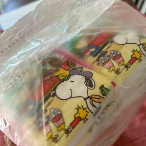 新品 未使用 SNOOPY スヌーピー ポケットティッシュ １００個セット 日本生命 非売品　お出かけ　通学　通園等に