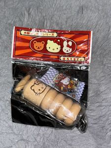 木製おもちゃシリーズはろうきてぃだるま落とし