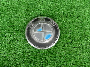 BMW 2002 emblem product number :18268932