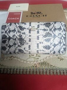 コーチ COACH 財布 長財布 ラウンドファスナー