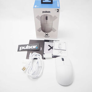 美品 Pulsar Gaming Gears パルサー X2 ワイヤレス ゲーミングマウス 56g SIZE2 FPS eスポーツ PC周辺機器 HY1003