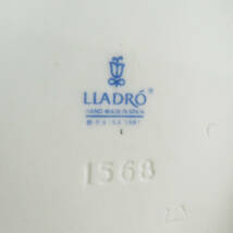 難有 LLADRO リヤドロ 1568 Dama Solemme ファーストレディ フィギュリン 1点 貴婦人 女性 置物 陶器人形 西洋 オブジェ SU5914C_画像6